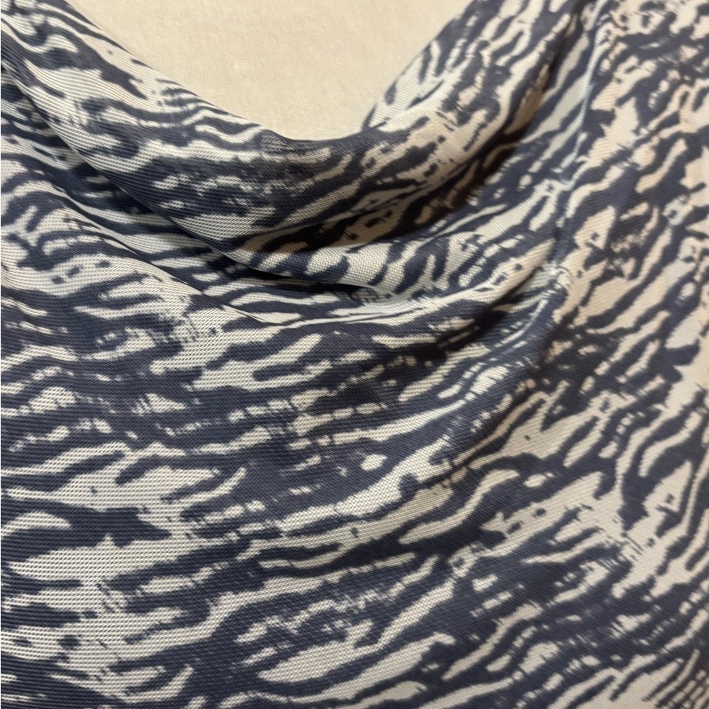 New With Tags Nordstrom Blue and White Sleeveless Top - Picture 2 of 7